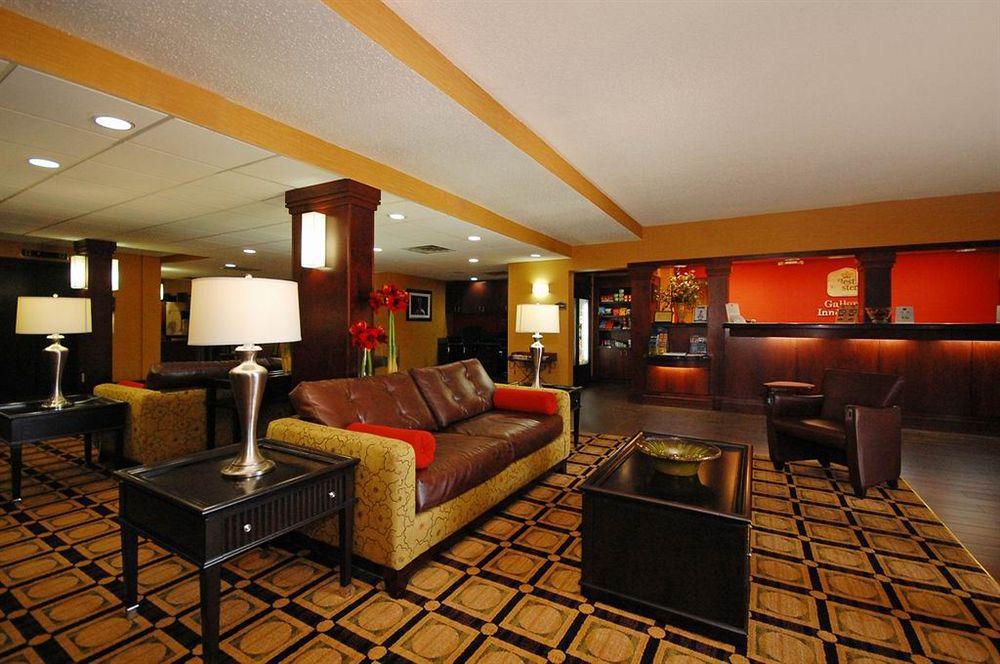Best Western Plus Galleria Inn & Suites Memphis Exterior photo