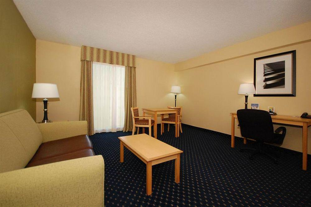 Best Western Plus Galleria Inn & Suites Memphis Exterior photo