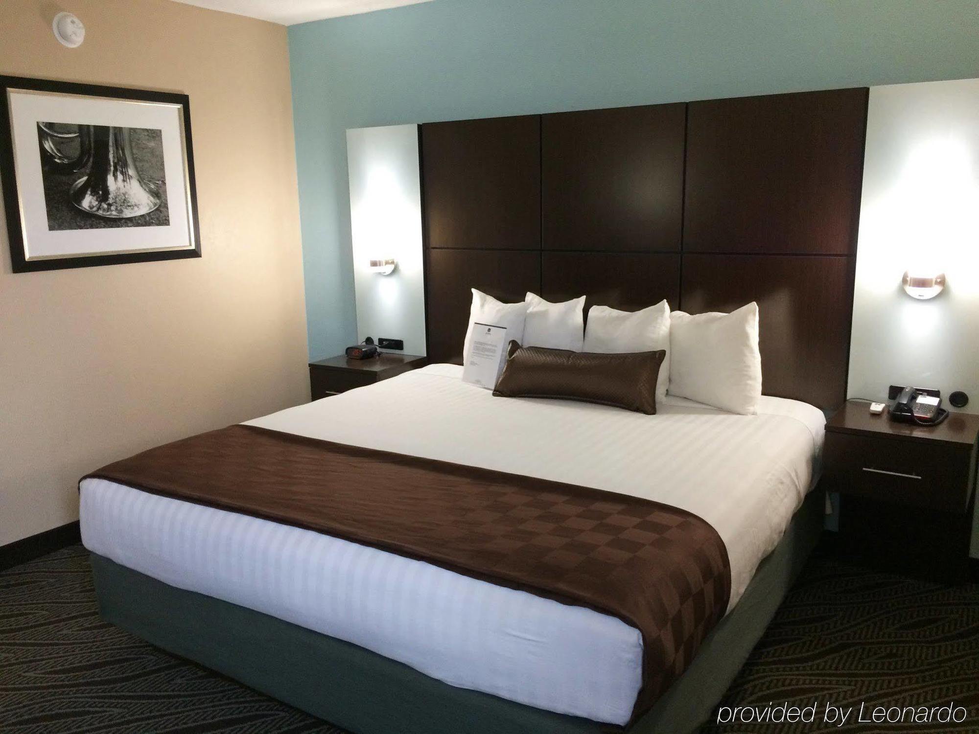 Best Western Plus Galleria Inn & Suites Memphis Exterior photo