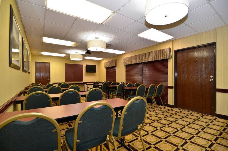 Best Western Plus Galleria Inn & Suites Memphis Business photo
